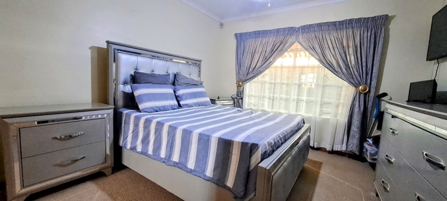 3 Bedroom Property for Sale in Bodorp North West